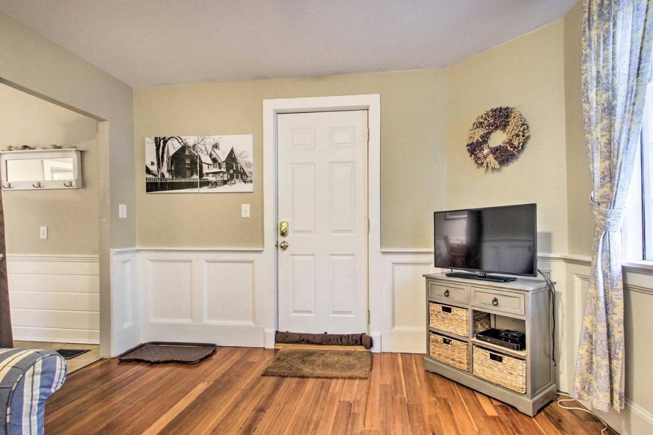 Inviting Salem Apartment Near Waterfront And Museums Exterior photo