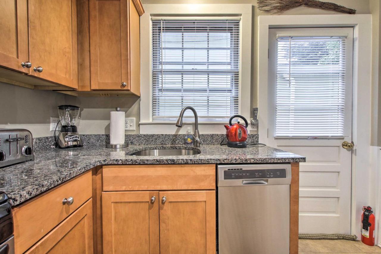 Inviting Salem Apartment Near Waterfront And Museums Exterior photo